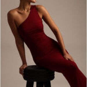 One-Shoulder Elegant Burgundy Evening Gown